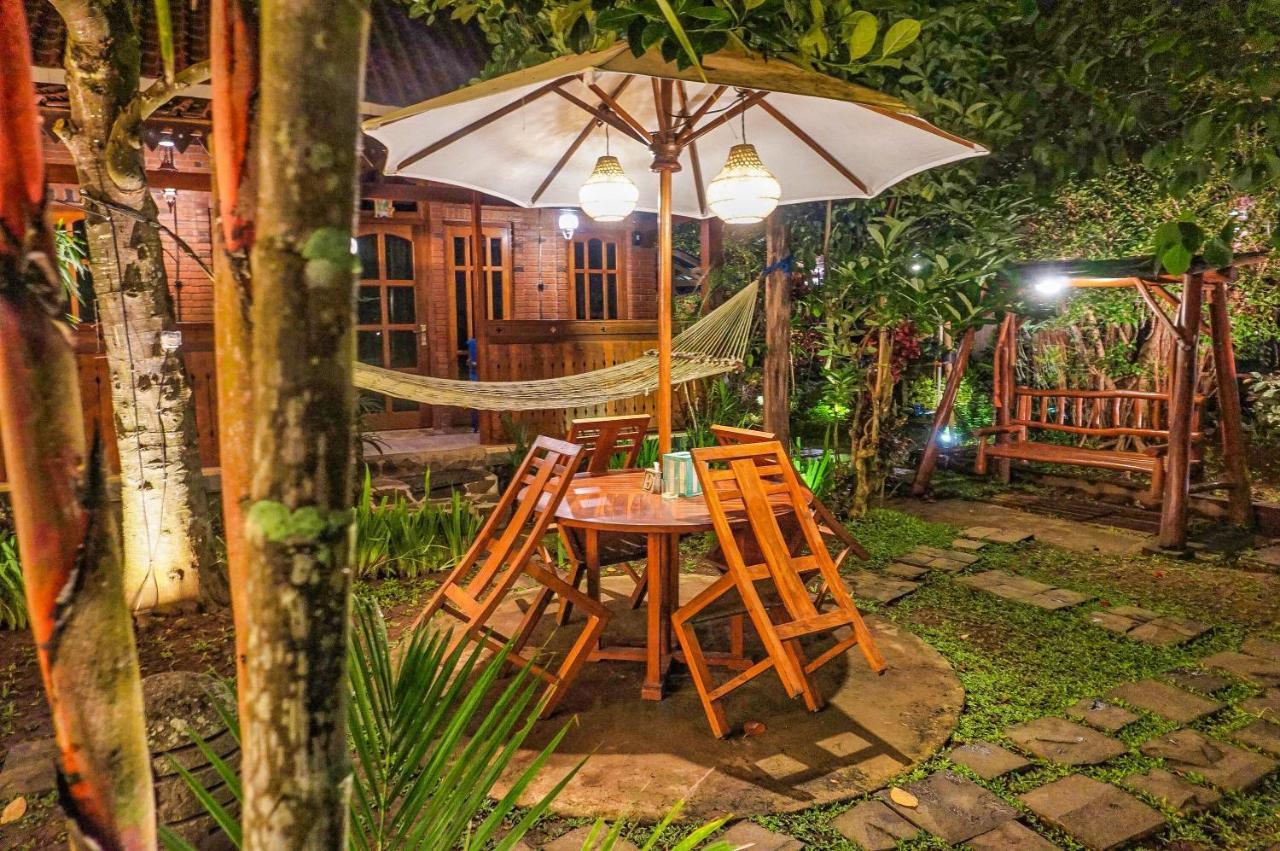 The Wisma Pulau Merah Pasanggaran Zewnętrze zdjęcie